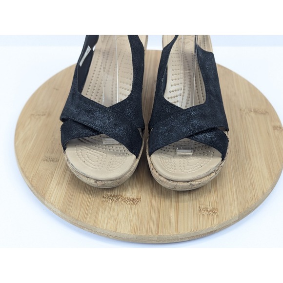 Crocs - Picture 7 of 9